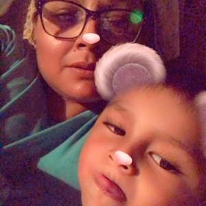 Meet your Posher, Gloria